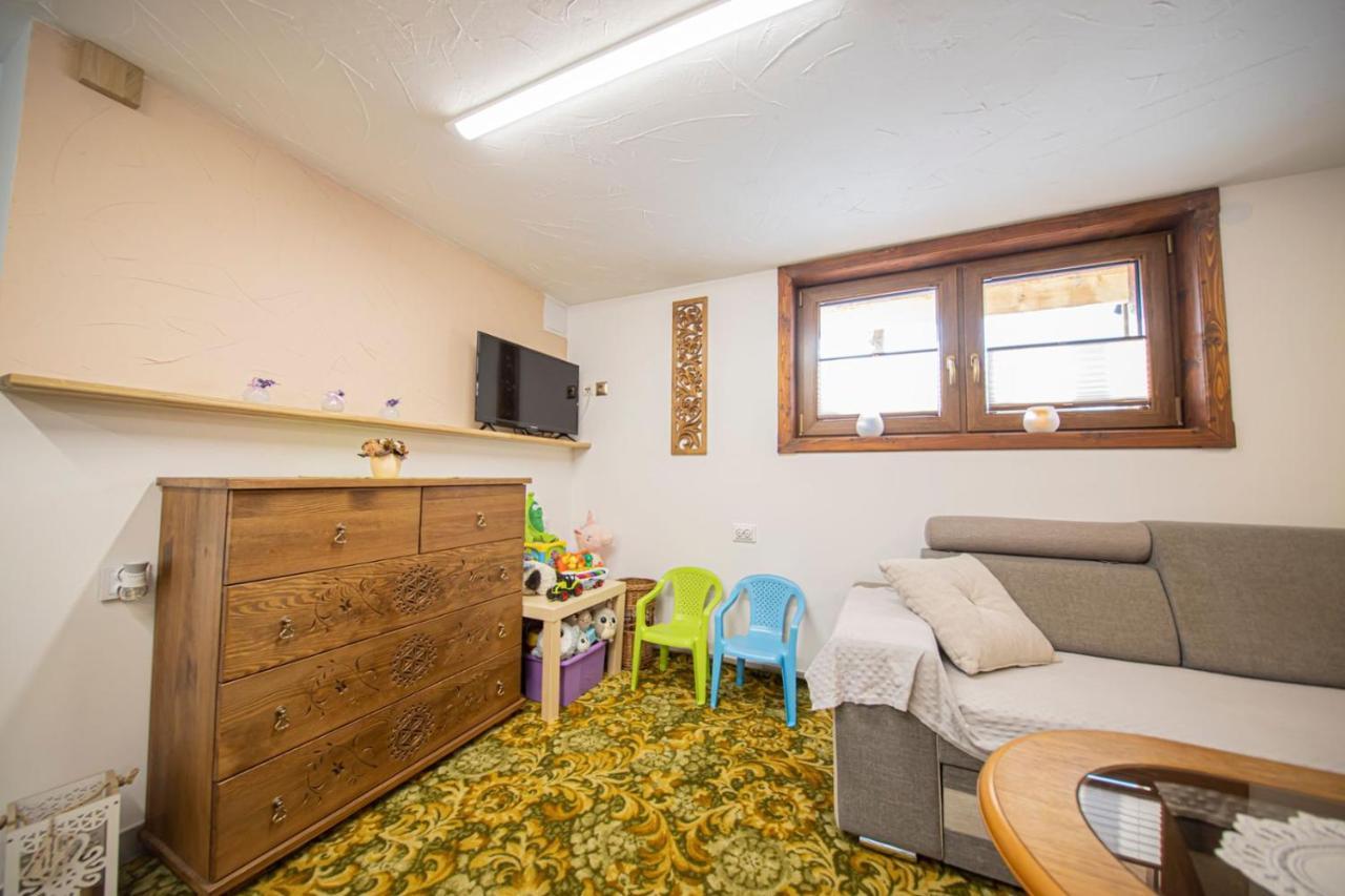 Olczanski Gosciniec Apartament Nr 1 ザコパネ エクステリア 写真